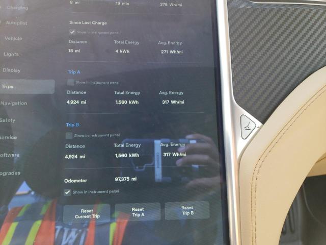 Photo 9 from auction – 2014 TESLA MODEL S with VIN 5YJSA1H17EFP58418