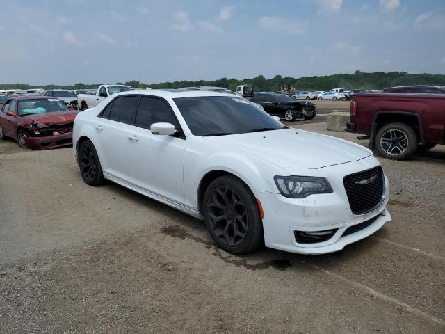 Photo 4 from auction – 2017 CHRYSLER 300 with VIN 2C3CCABT7HH646715