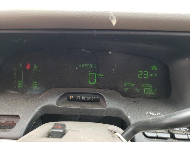 Photo 9 from auction – 2000 FORD CROWN VICT with VIN 2FAFP74W3YX154850