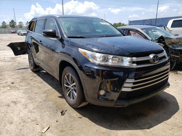Photo 4 from auction – 2018 TOYOTA HIGHLANDER with VIN 5TDJZRFH8JS541484