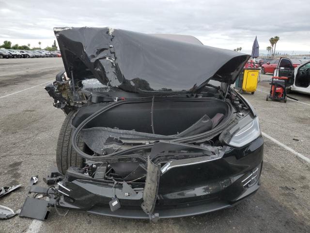 Photo 5 from auction – 2018 TESLA MODEL X with VIN 5YJXCAE29JF142730