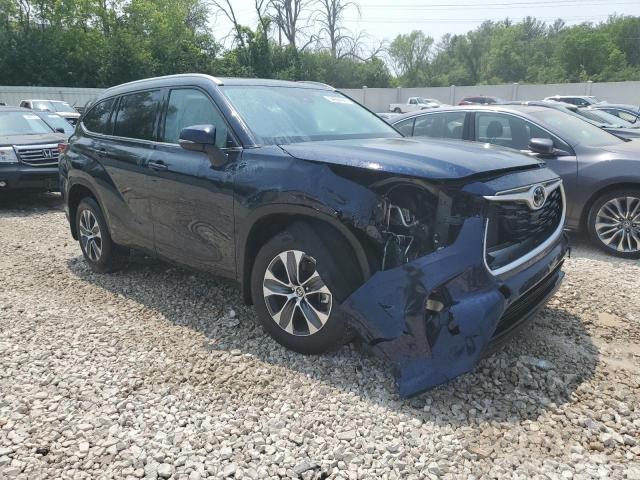 Photo 4 from auction – 2022 TOYOTA HIGHLANDER with VIN 5TDGZRBH6NS247507