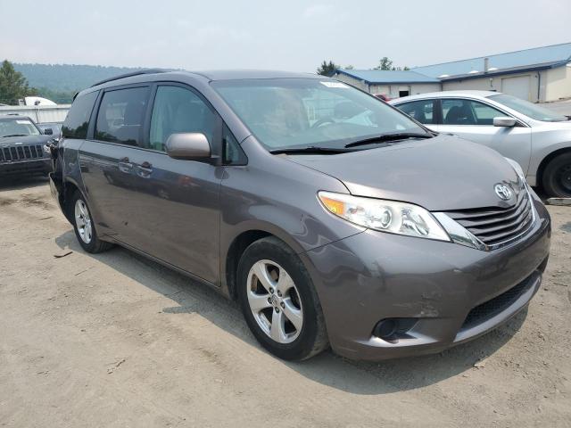 Photo 4 from auction – 2015 TOYOTA SIENNA LE with VIN 5TDKK3DC7FS556210