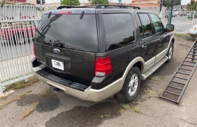 Foto 4 de la subasta – 2005 FORD EXPEDITION con VIN 1FMPU175X5LA45586