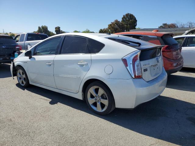 Photo 2 from auction – 2013 TOYOTA PRIUS with VIN JTDKN3DU4D1643976