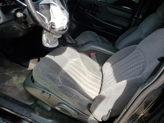 Photo 7 from auction – 2002 CHEVROLET BLAZER with VIN 1GNCS18W82K188898