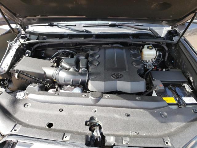 Photo 11 from auction – 2018 TOYOTA 4RUNNER SR with VIN JTEBU5JR9J5583644