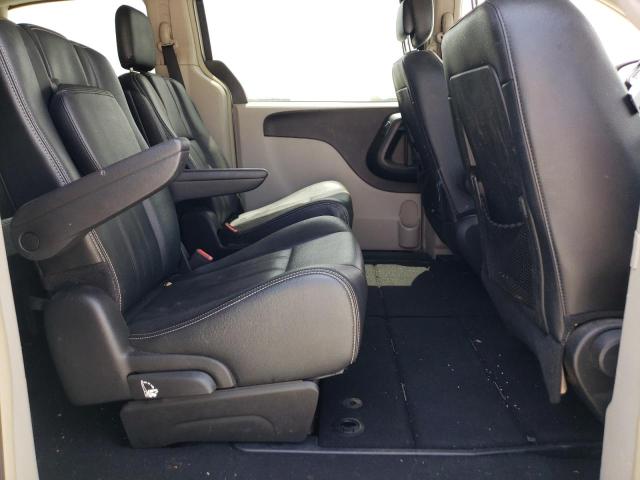 Photo 11 from auction – 2016 CHRYSLER TOWN & COU with VIN 2C4RC1BG3GR231263