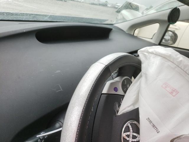 Снимка 9 от търг – 2013 TOYOTA PRIUS с VIN JTDKN3DU6D5568013