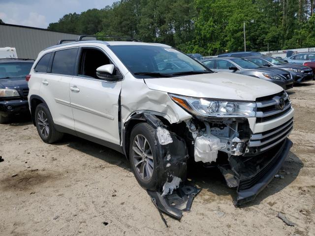 Photo 4 from auction – 2019 TOYOTA HIGHLANDER with VIN 5TDJZRFH9KS712647