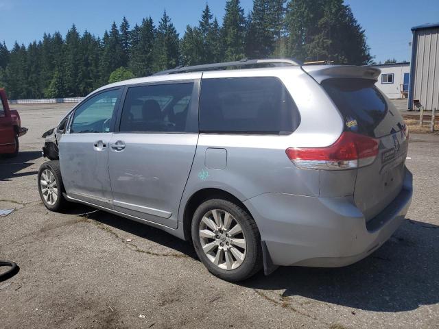Photo 2 from auction – 2011 TOYOTA SIENNA XLE with VIN 5TDDK3DC6BS026698
