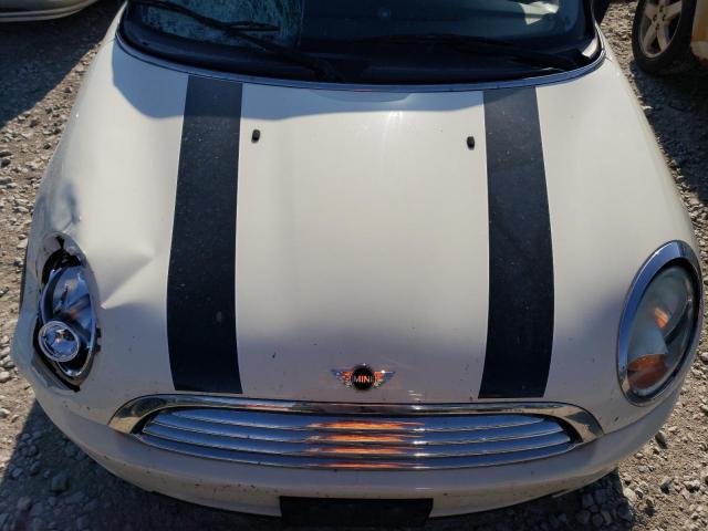Photo 11 from auction – 2009 MINI COOPER with VIN WMWMF33569TZ21107
