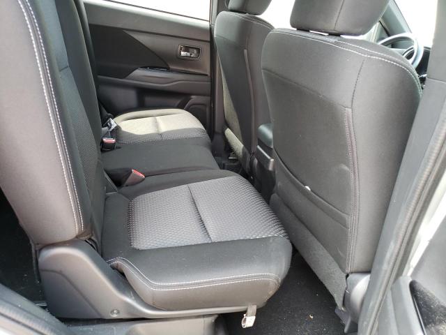 Photo 11 from auction – 2018 MITSUBISHI OUTLANDER with VIN JA4AZ3A32JZ030077