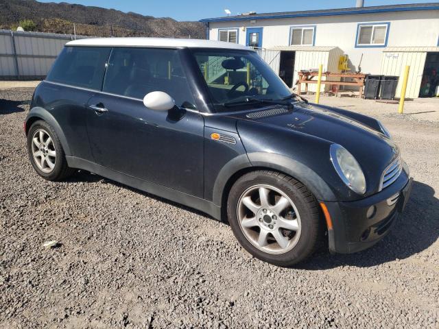 Photo 4 from auction – 2006 MINI COOPER with VIN WMWRC33586TK15301
