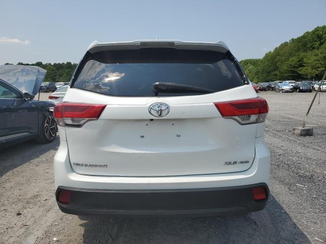 Foto 6 de la subasta – 2017 TOYOTA HIGHLANDER con VIN 5TDJZRFH8HS360203