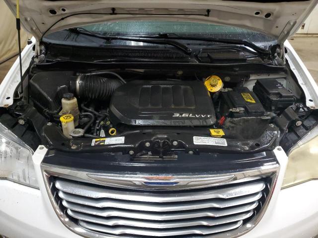 Photo 12 from auction – 2015 CHRYSLER TOWN & COU with VIN 2C4RC1BG3FR538222