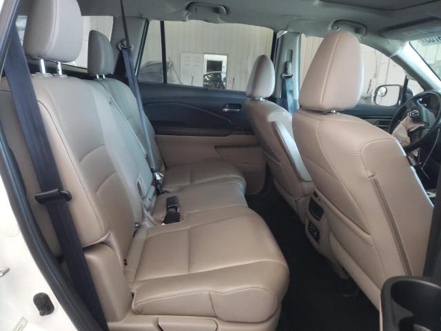 Photo 11 from auction – 2016 HONDA PILOT TOUR with VIN 5FNYF5H94GB046105