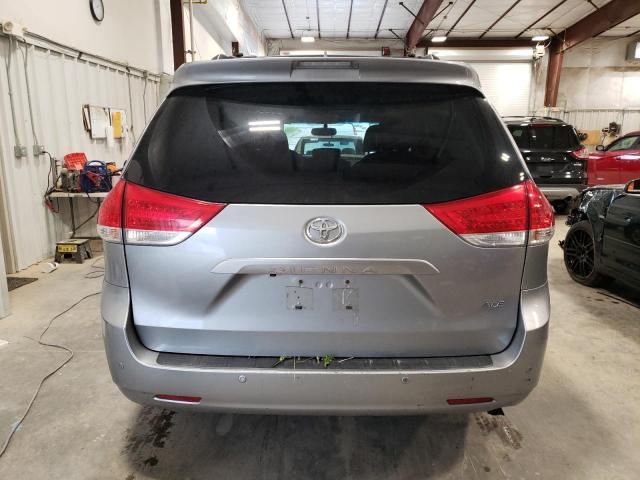 Photo 6 from auction – 2011 TOYOTA SIENNA XLE with VIN 5TDYK3DC7BS071960