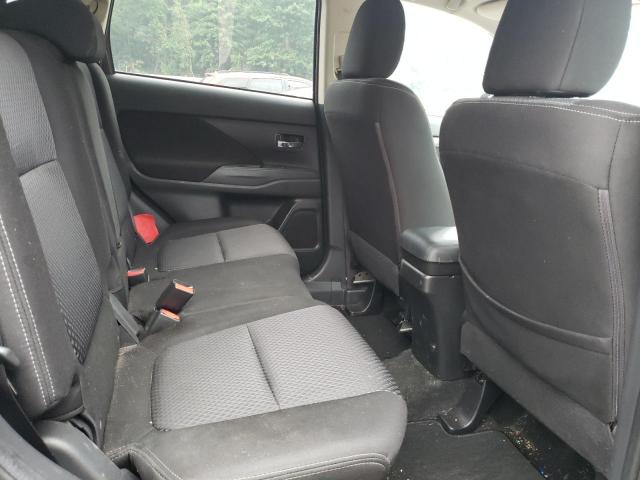 Photo 11 from auction – 2018 MITSUBISHI OUTLANDER with VIN JA4AZ3A32JZ070692