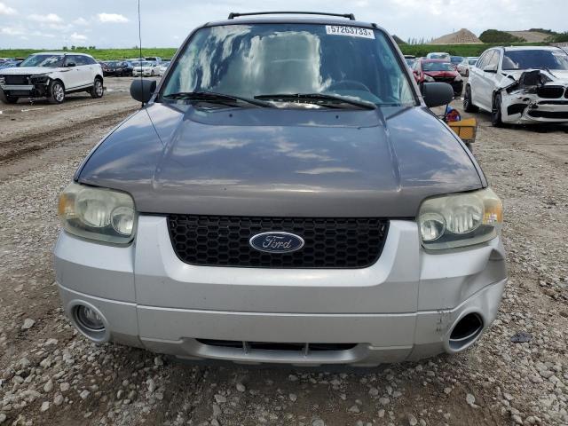 Photo 5 from auction – 2005 FORD ESCAPE HEV with VIN 1FMCU95H45KE33736