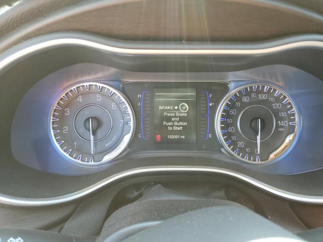 Photo 9 from auction – 2016 CHRYSLER 200 LIMITE with VIN 1C3CCCAB7GN107425