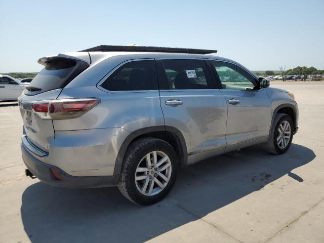 Photo 3 from auction – 2015 TOYOTA HIGHLANDER with VIN 5TDZKRFHXFS055290
