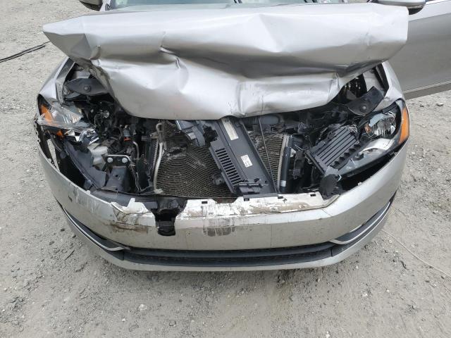 Photo 11 from auction – 2012 VOLKSWAGEN PASSAT SEL with VIN 1VWCN7A35CC105424