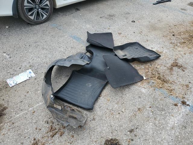 Photo 13 from auction – 2014 FORD EXPLORER L with VIN 1FM5K7F83EGA26253