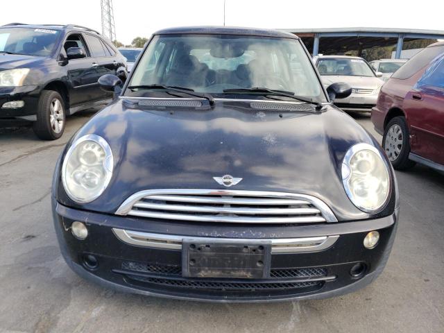 Photo 5 from auction – 2005 MINI COOPER with VIN WMWRC33425TC58587