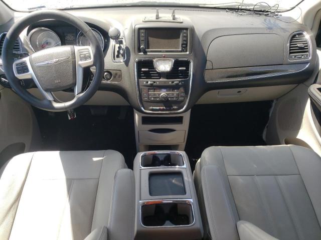 Photo 8 from auction – 2016 CHRYSLER TOWN & COU with VIN 2C4RC1BG2GR121580