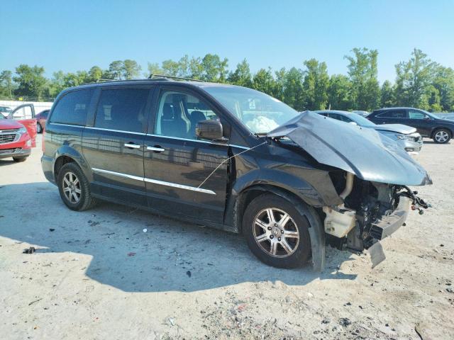 Photo 4 from auction – 2011 CHRYSLER TOWN & COU with VIN 2A4RR5DG5BR616958