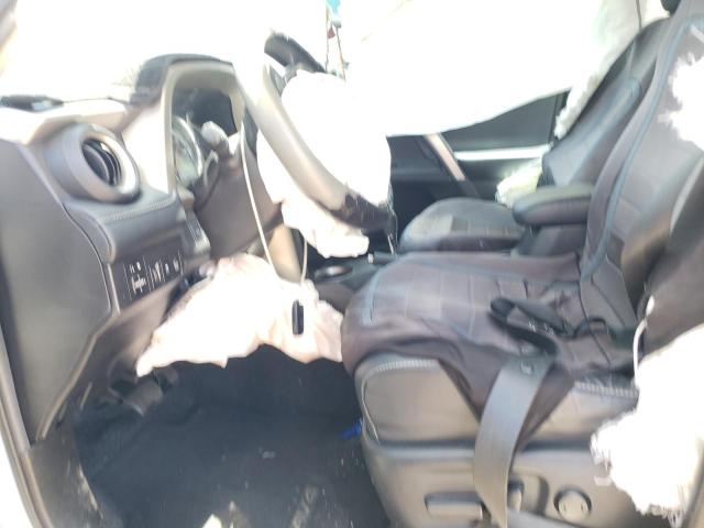 Photo 7 from auction – 2015 TOYOTA RAV4 LIMIT with VIN 2T3YFREV1FW221881