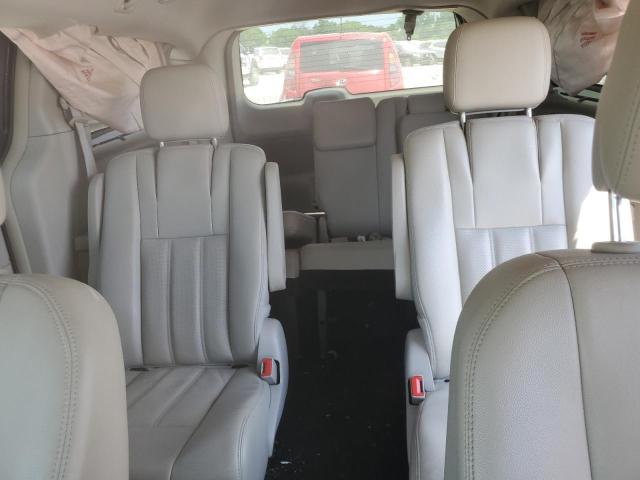 Photo 10 from auction – 2013 CHRYSLER TOWN & COU with VIN 2C4RC1CG6DR695447