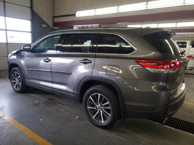 Photo 2 from auction – 2018 TOYOTA HIGHLANDER with VIN 5TDJZRFH9JS836237