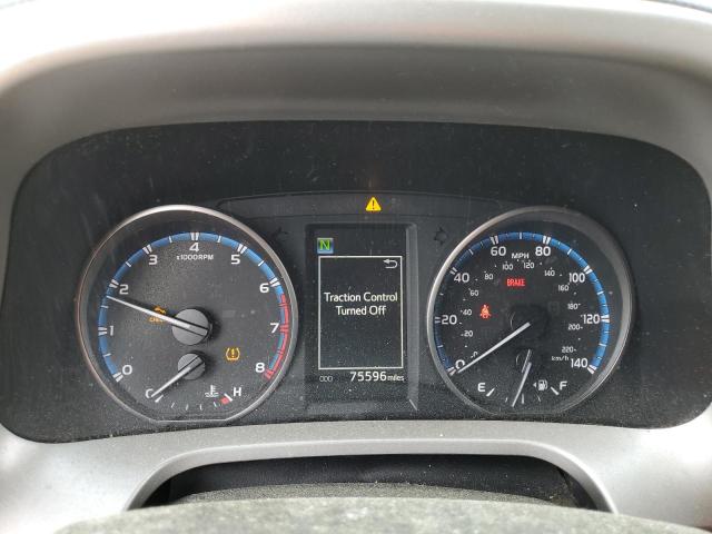 Photo 9 from auction – 2018 TOYOTA RAV4 LE with VIN 2T3BFREV3JW726285