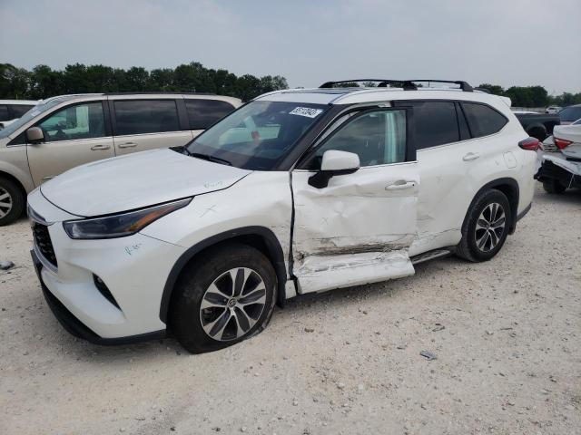 TOYOTA HIGHLANDER 2021 with VIN 5TDGZRAHXMS069648 - Photo from auction