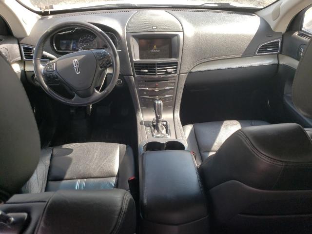 Photo 8 from auction – 2015 LINCOLN MKT with VIN 2LMHJ5ATXFBL00979