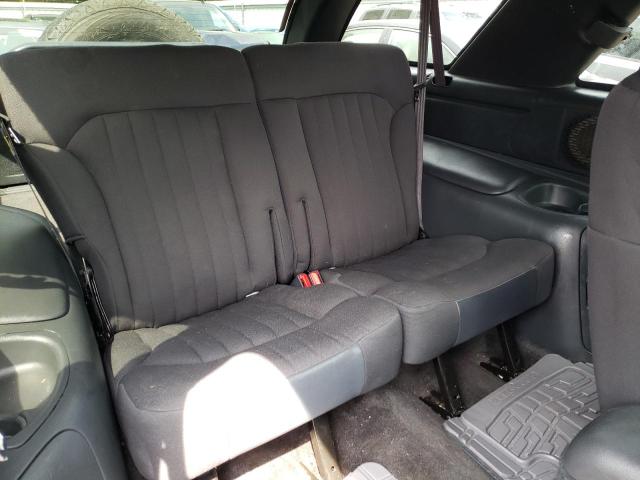 Photo 11 from auction – 2005 CHEVROLET BLAZER with VIN 1GNCT18X75K116035