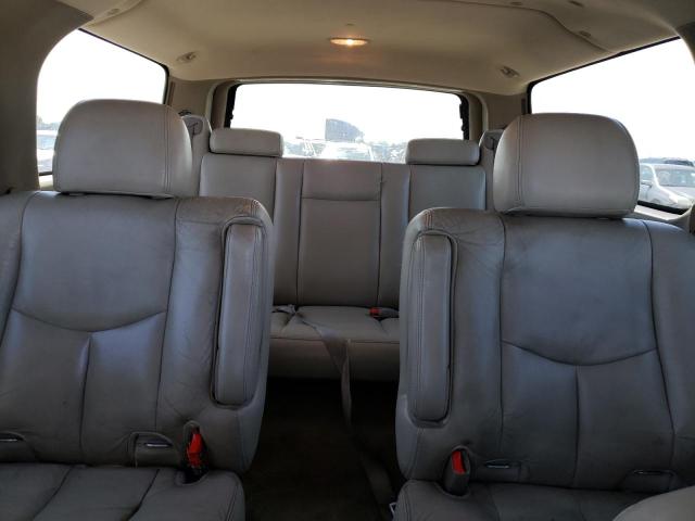 Photo 10 from auction – 2004 CHEVROLET SUBURBAN K with VIN 1GNFK16Z44J129883