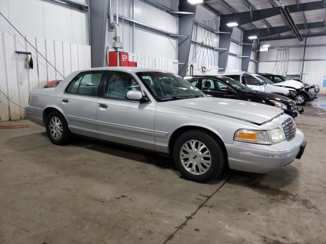 Photo 4 from auction – 2003 FORD CROWN VICT with VIN 2FAFP74W33X155103