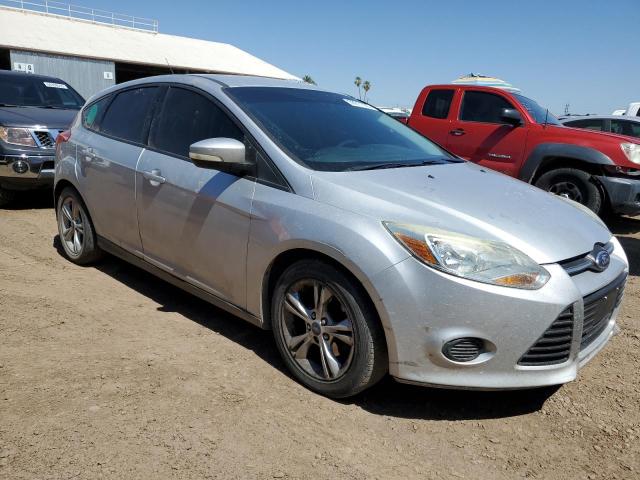 Zdjęcie 4 z aukcji – 2014 FORD FOCUS SE z VIN 1FADP3K23EL454221