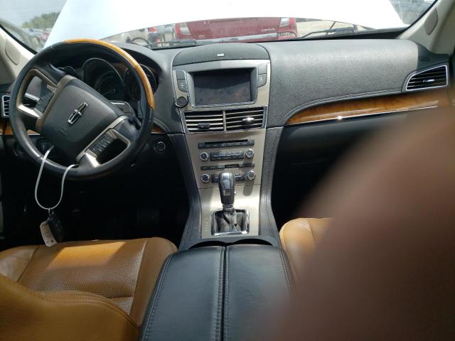Photo 8 from auction – 2011 LINCOLN MKT with VIN 2LMHJ5AT6BBJ54834