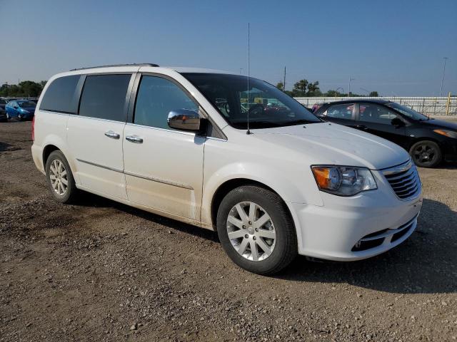 Photo 4 from auction – 2015 CHRYSLER TOWN & COU with VIN 2C4RC1BG4FR538245
