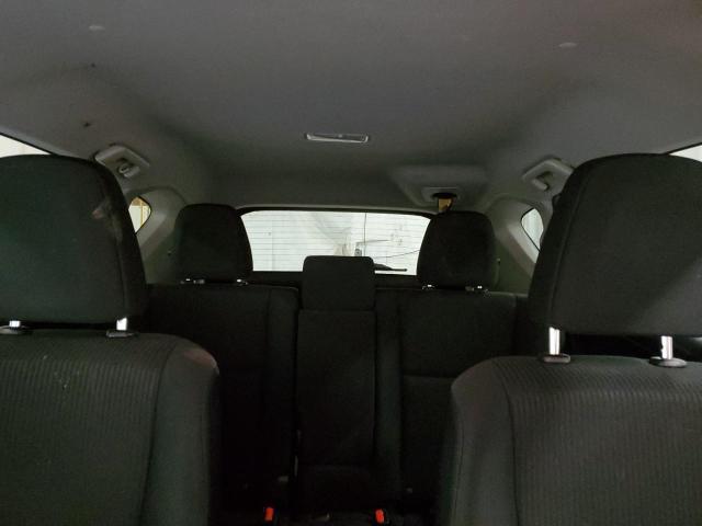 Photo 10 from auction – 2017 TOYOTA RAV4 LE with VIN JTMBFREV0HJ116577