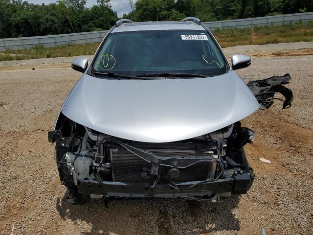 Photo 5 from auction – 2015 TOYOTA RAV4 XLE with VIN JTMWFREVXFD065716