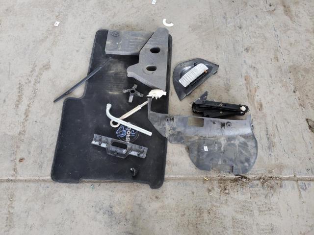 Photo 13 from auction – 2001 VOLVO V70 XC with VIN YV1SZ58D311008473