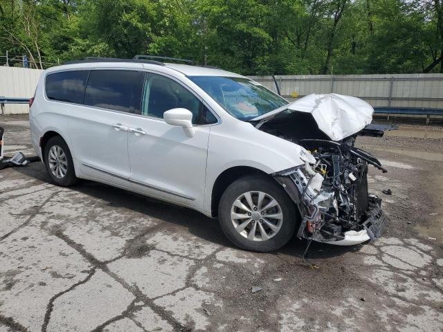 Photo 4 from auction – 2017 CHRYSLER PACIFICA T with VIN 2C4RC1BG7HR757008