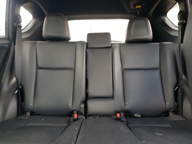 Photo 10 from auction – 2018 TOYOTA RAV4 SE with VIN 2T3JFREV1JW751410