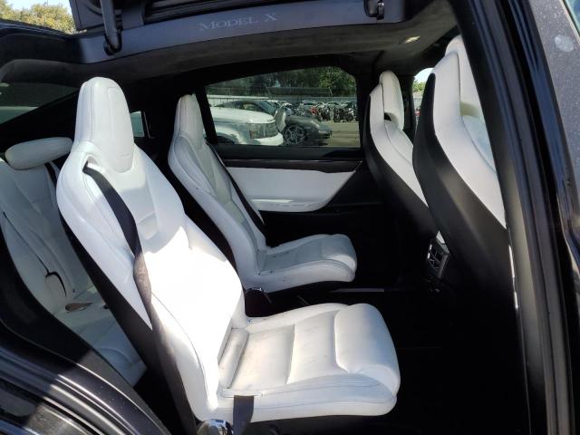 Photo 11 from auction – 2017 TESLA MODEL X with VIN 5YJXCBE21HF053900