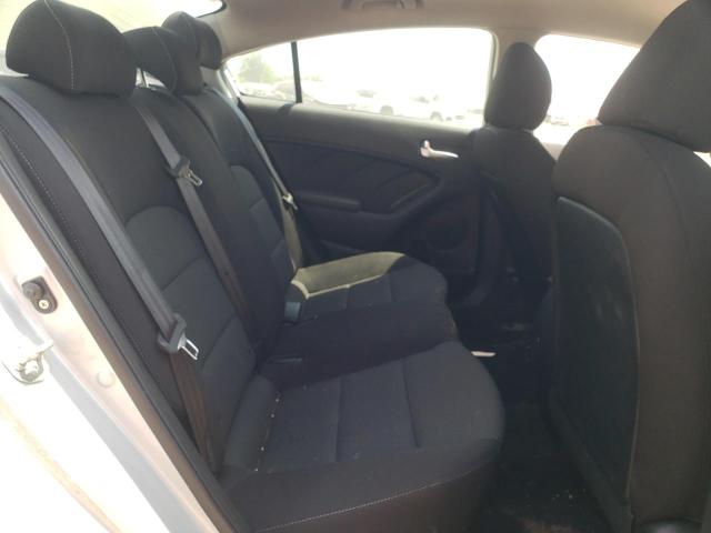 Photo 10 from auction – 2018 KIA FORTE LX with VIN 3KPFK4A79JE255598